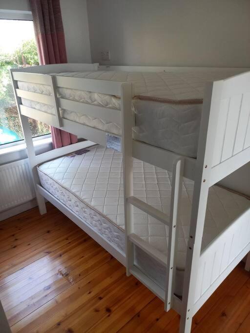 Large 4Bed Available Long-Term In Letterkenny Villa Eksteriør billede